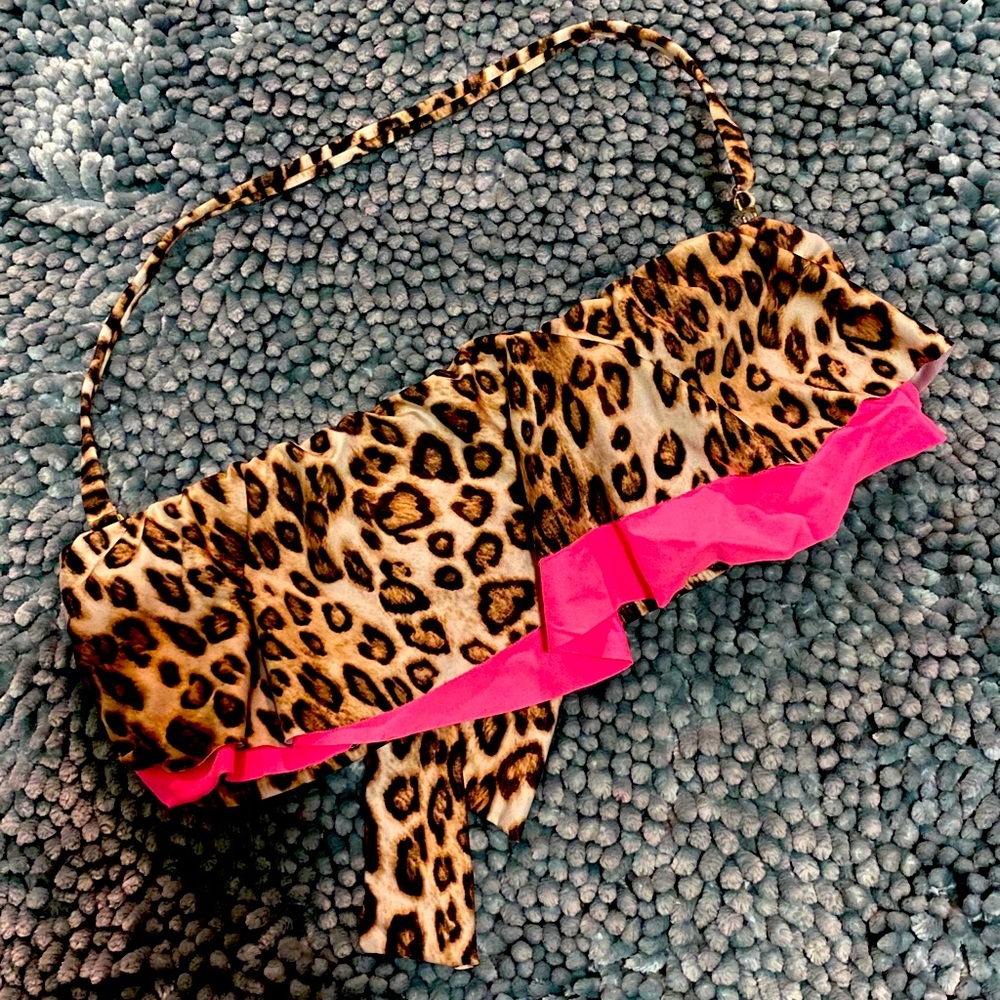 Cute Juicy Contour leopard swim top